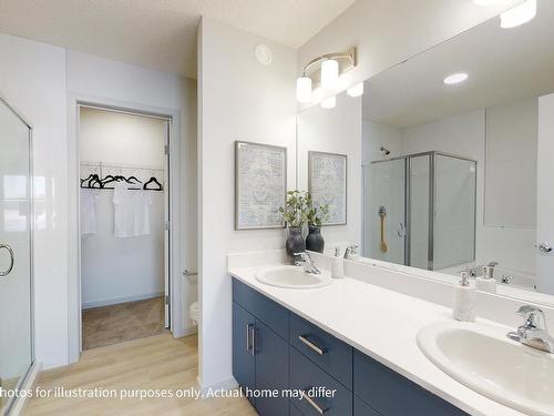 1643 27 Street, Edmonton, AB - Indoor Photo Showing Bathroom