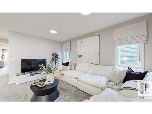 20 Meadowbrook Way, Spruce Grove, AB - Indoor Photo Showing Living Room