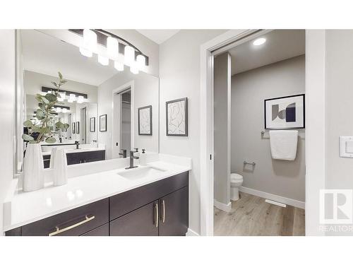 20 Meadowbrook Way, Spruce Grove, AB - Indoor Photo Showing Bathroom