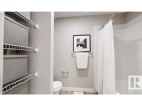 20 Meadowbrook Way, Spruce Grove, AB - Indoor Photo Showing Bathroom