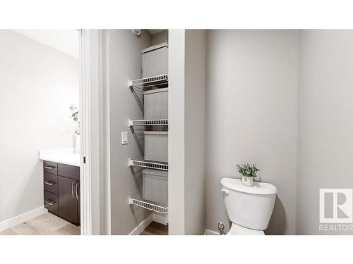 20 Meadowbrook Way, Spruce Grove, AB - Indoor Photo Showing Bathroom