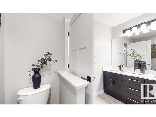 20 Meadowbrook Way, Spruce Grove, AB - Indoor Photo Showing Bathroom