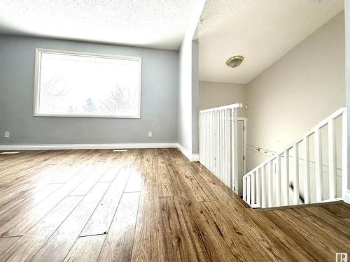 5202 55 Avenue, Wetaskiwin, AB - Indoor Photo Showing Other Room