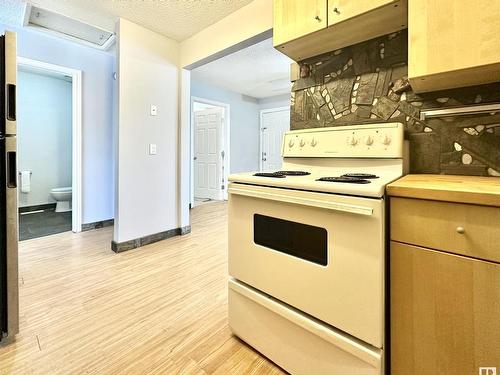 5202 55 Avenue, Wetaskiwin, AB - Indoor Photo Showing Kitchen