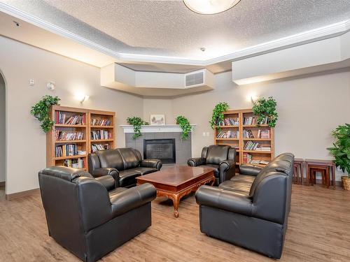 507 237 Youville Drive E, Edmonton, AB - Indoor Photo Showing Other Room