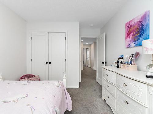 8032 174A Avenue, Edmonton, AB - Indoor Photo Showing Bedroom