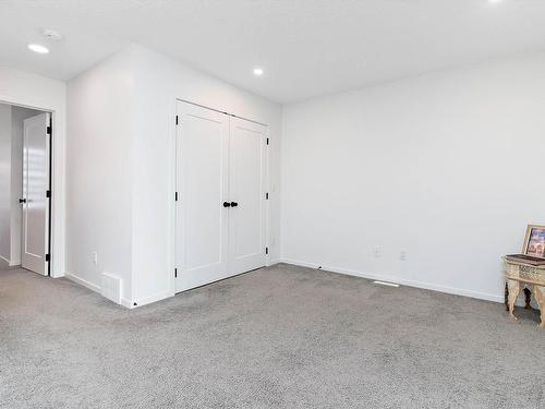 8032 174A Avenue, Edmonton, AB - Indoor Photo Showing Other Room