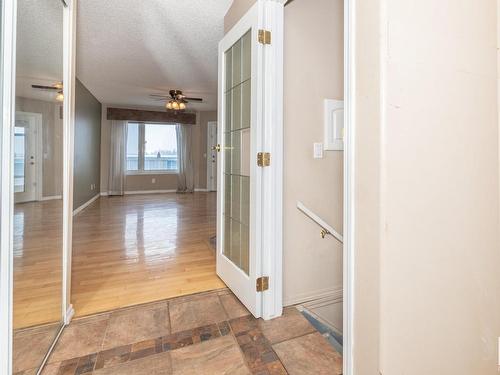 1 160 Kingswood Boulevard, St. Albert, AB - Indoor Photo Showing Other Room