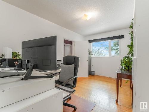 12336 134A Avenue, Edmonton, AB - Indoor Photo Showing Office