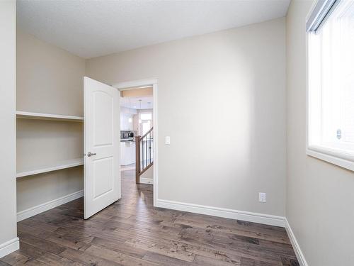 16320 17 Avenue Sw, Edmonton, AB - Indoor Photo Showing Other Room