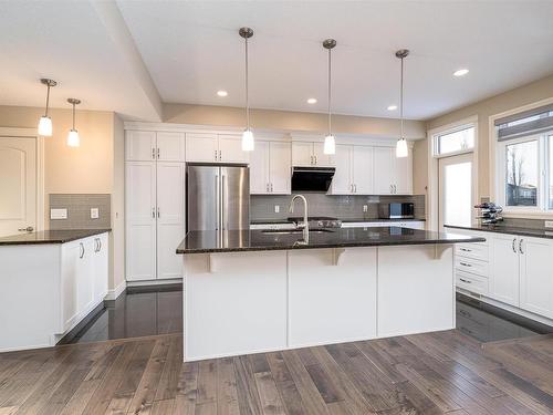 16320 17 Avenue Sw, Edmonton, AB - Indoor Photo Showing Kitchen With Upgraded Kitchen