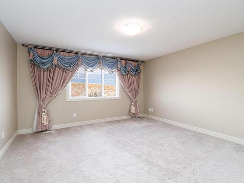 16320 17 Avenue Sw, Edmonton, AB - Indoor Photo Showing Other Room