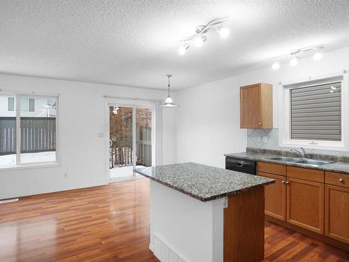 16 120 Magrath Road, Edmonton, AB - Indoor Photo Showing Kitchen With Double Sink