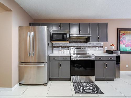 13035 35 Street, Edmonton, AB - Indoor Photo Showing Kitchen