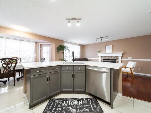 13035 35 Street, Edmonton, AB - Indoor Photo Showing Kitchen