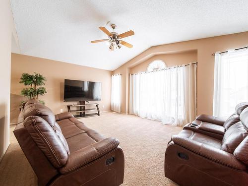 13035 35 Street, Edmonton, AB - Indoor Photo Showing Living Room