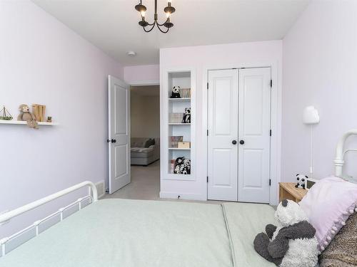 130 Ambleside Way, Sherwood Park, AB - Indoor Photo Showing Bedroom