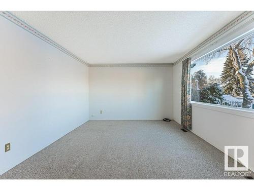 4709 49A Street, Legal, AB - Indoor Photo Showing Other Room