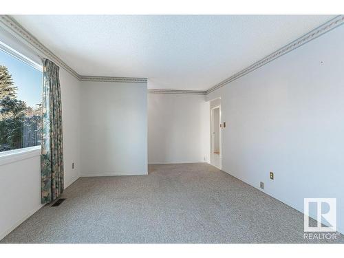 4709 49A Street, Legal, AB - Indoor Photo Showing Other Room