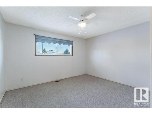 4709 49A Street, Legal, AB - Indoor Photo Showing Other Room