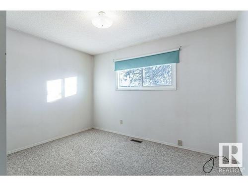 4709 49A Street, Legal, AB - Indoor Photo Showing Other Room