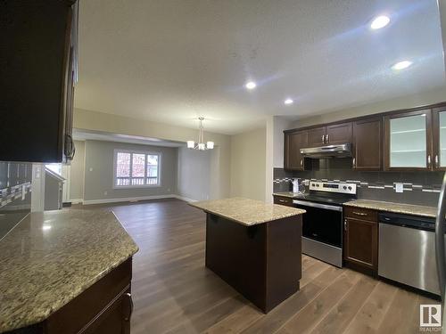 1460 33A Street, Edmonton, AB - Indoor Photo Showing Kitchen With Stainless Steel Kitchen