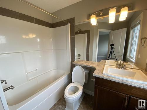 1460 33A Street, Edmonton, AB - Indoor Photo Showing Bathroom