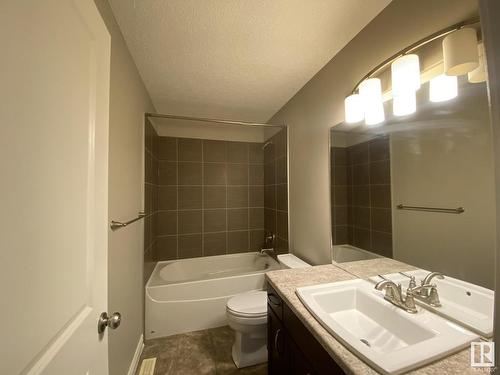 1460 33A Street, Edmonton, AB - Indoor Photo Showing Bathroom