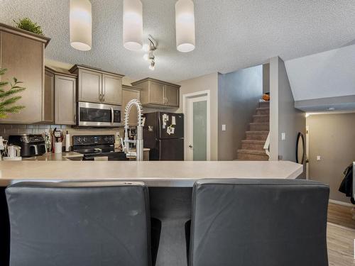 80 Meadowland Crescent, Spruce Grove, AB - Indoor Photo Showing Kitchen