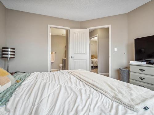 80 Meadowland Crescent, Spruce Grove, AB - Indoor Photo Showing Bedroom