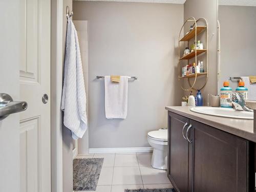 80 Meadowland Crescent, Spruce Grove, AB - Indoor Photo Showing Bathroom