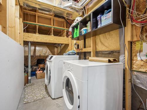 80 Meadowland Crescent, Spruce Grove, AB - Indoor Photo Showing Laundry Room