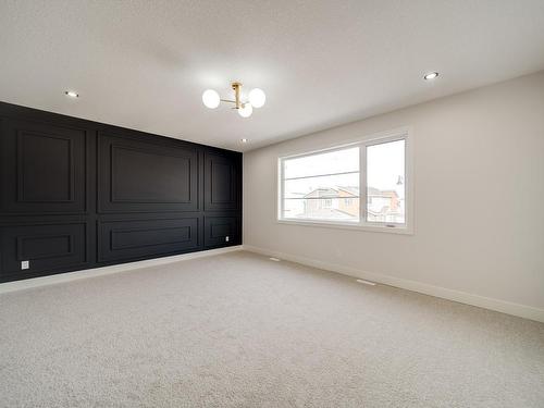 4003 Ginsburg Crescent, Edmonton, AB - Indoor Photo Showing Other Room