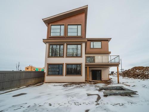 4003 Ginsburg Crescent, Edmonton, AB - Outdoor