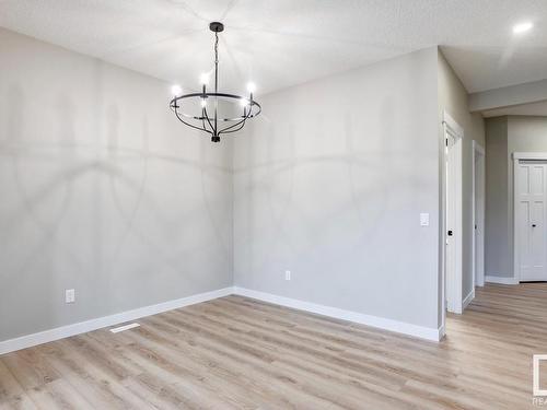 668 Kinglet Boulevard, Edmonton, AB - Indoor Photo Showing Other Room