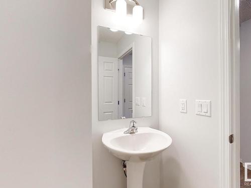 1733 Westerra Wynd, Stony Plain, AB - Indoor Photo Showing Bathroom