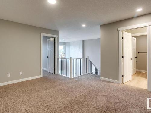 684 Kinglet Boulevard, Edmonton, AB - Indoor Photo Showing Other Room