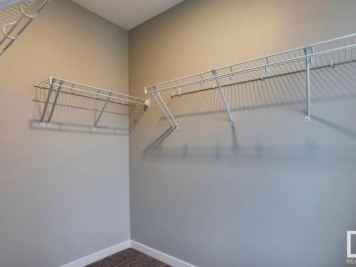 684 Kinglet Boulevard, Edmonton, AB - Indoor With Storage