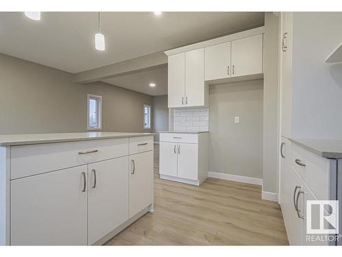 17505 62A Street, Edmonton, AB - Indoor Photo Showing Kitchen