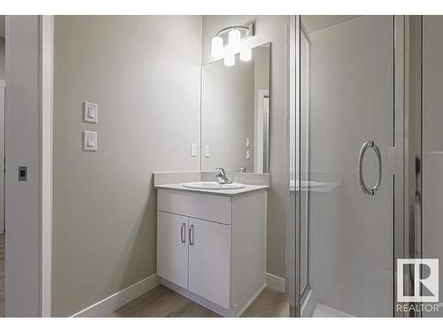 17505 62A Street, Edmonton, AB - Indoor Photo Showing Bathroom