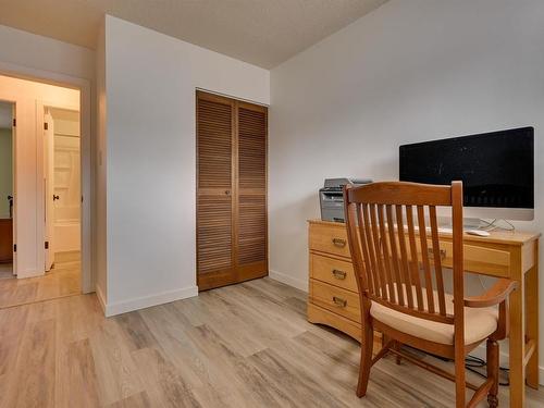 16 Beacon Crescent, St. Albert, AB - Indoor Photo Showing Bedroom