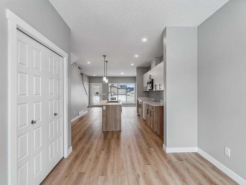 181 Sunland Way, Sherwood Park, AB - Indoor Photo Showing Bathroom