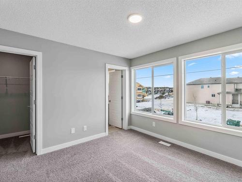 181 Sunland Way, Sherwood Park, AB - Indoor Photo Showing Bedroom