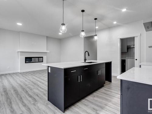 1237 16A Avenue, Edmonton, AB - Indoor Photo Showing Kitchen