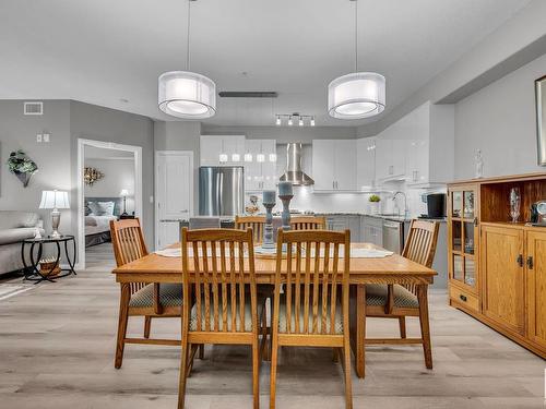 239 1406 Hodgson Way Nw, Edmonton, AB - Indoor Photo Showing Dining Room