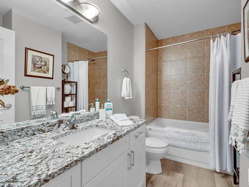 239 1406 Hodgson Way Nw, Edmonton, AB - Indoor Photo Showing Bathroom