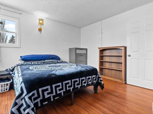 4311 38 Street, Edmonton, AB - Indoor Photo Showing Bedroom