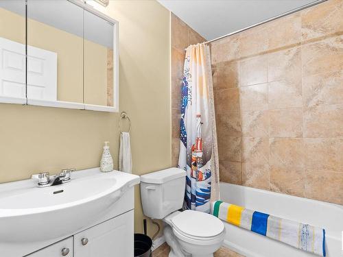 4311 38 Street, Edmonton, AB - Indoor Photo Showing Bathroom