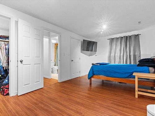 4311 38 Street, Edmonton, AB - Indoor Photo Showing Bedroom