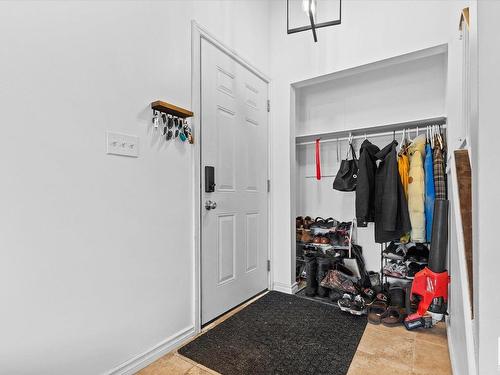 4311 38 Street, Edmonton, AB - Indoor Photo Showing Other Room